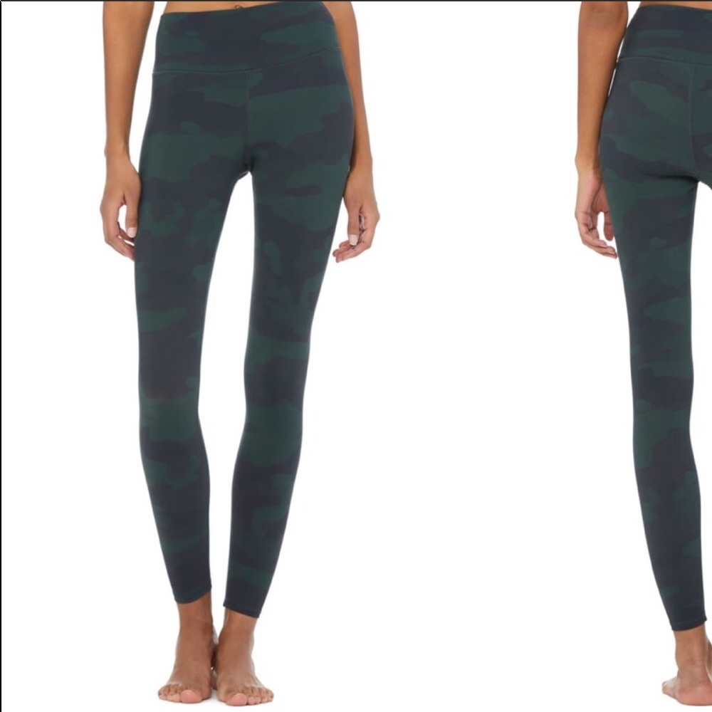 Alo Vapor High Waist Leggings in Hunter Camo